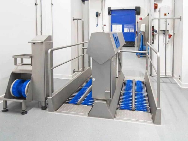 COMBI-BB-DD-1500-Einbau Hygienestation